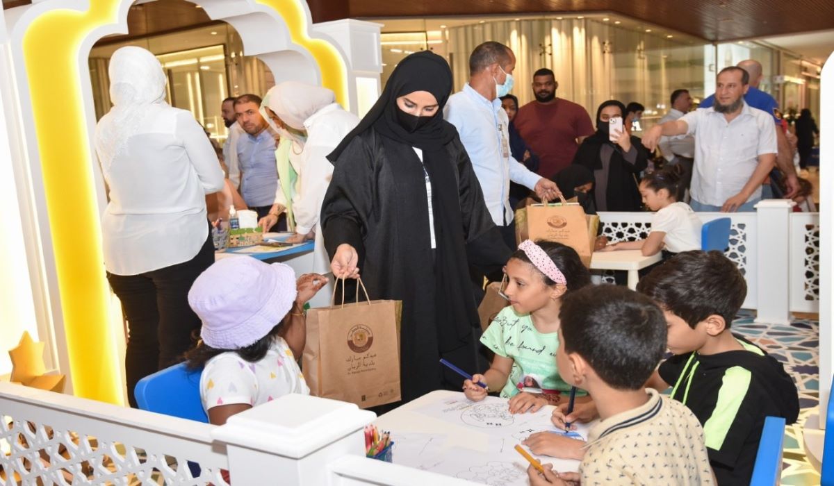 Al Rayyan Municipality Hands out Eid gifts to Children